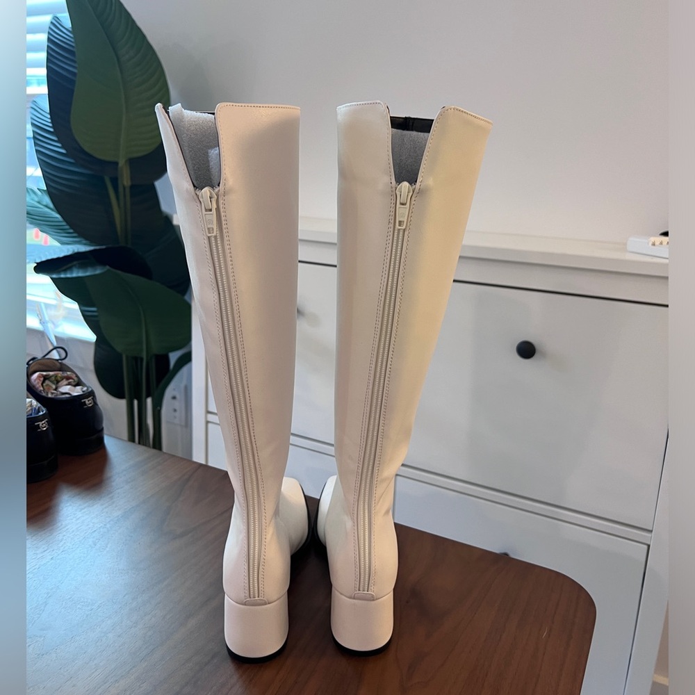 Ivory Color Long boots - Picture 2 of 6